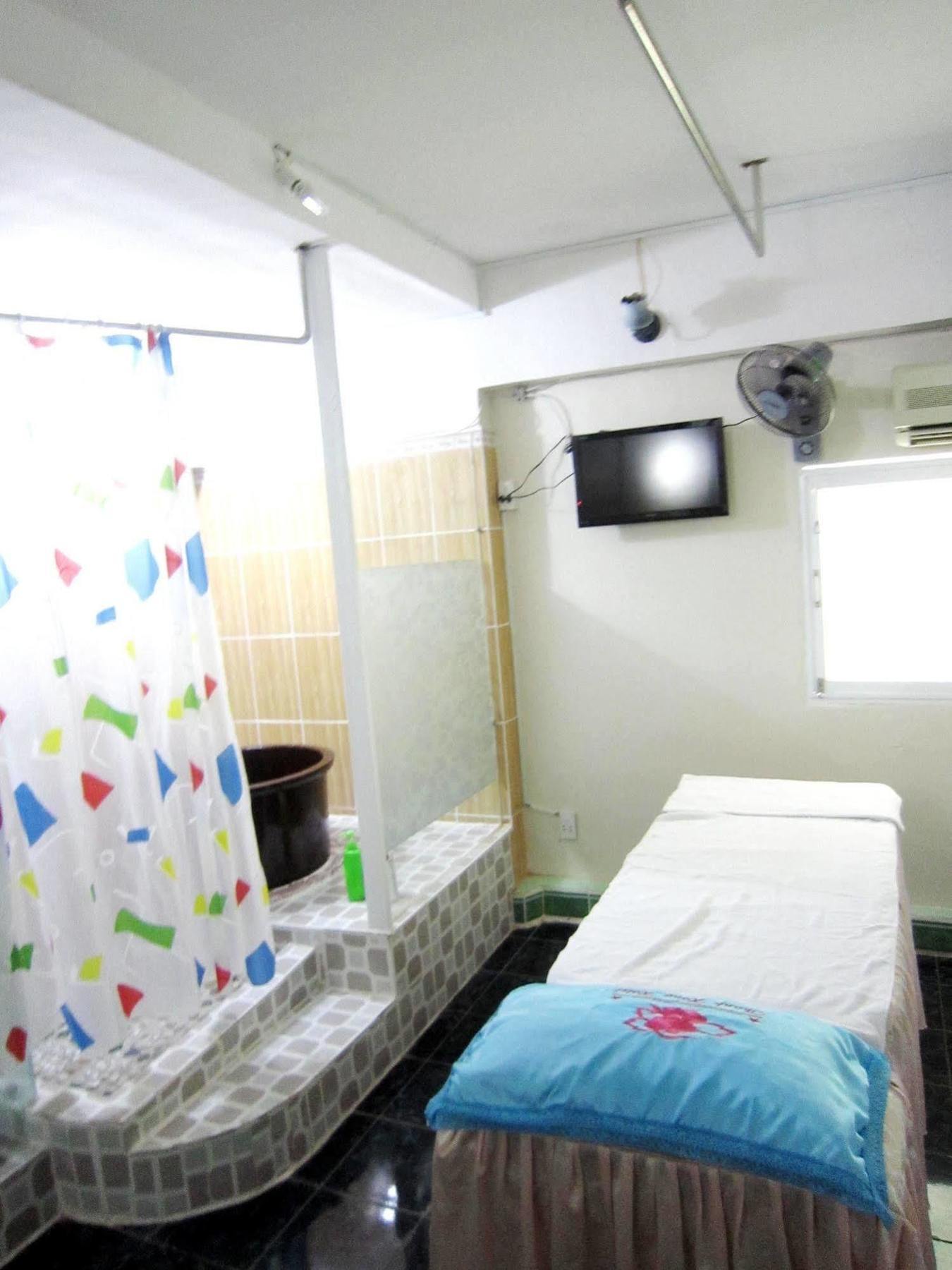 Thanh Hong Hotel Ho Chi Minh-stad Buitenkant foto